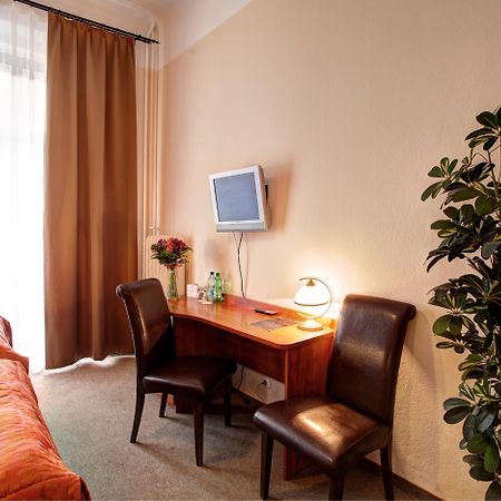 Hotel Polonia Centrum Wroclaw Ngoại thất bức ảnh